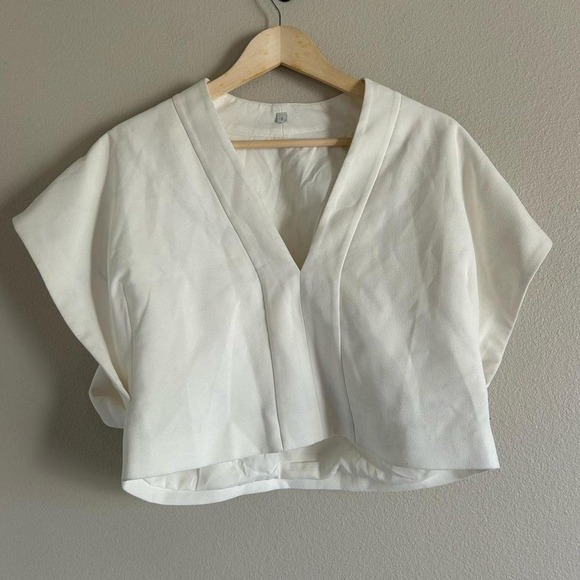 Tops - White V Neck Kimono Style Top‎ size small